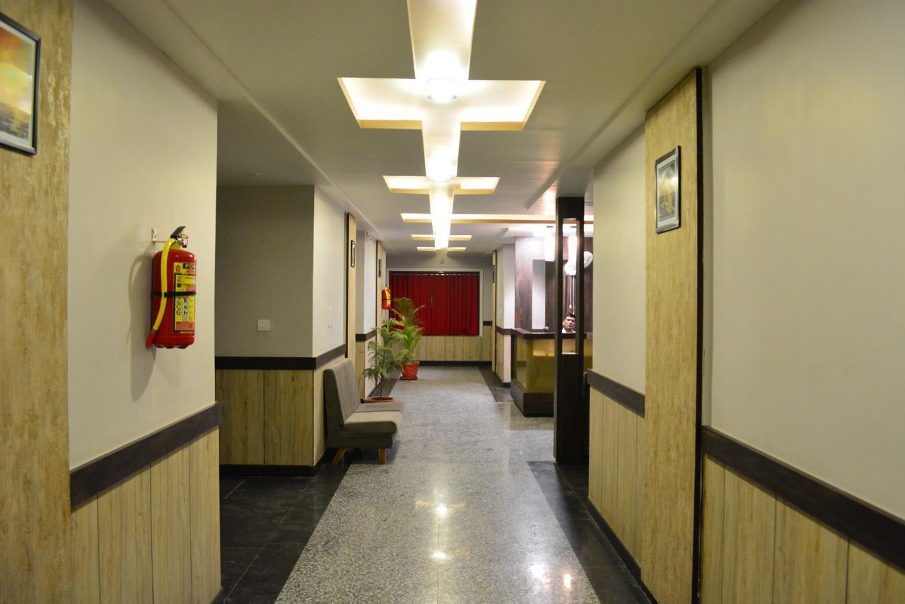 Hotel Desert Inn Barmer Exteriér fotografie